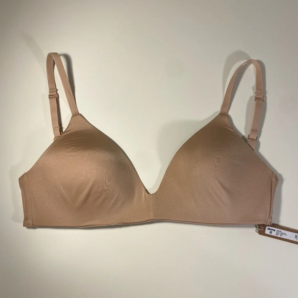 Skims Wireless Lightly Lined Bra in Mica NWT - Picture 3 of 5